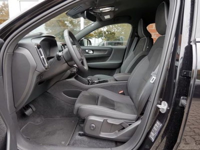 Volvo XC40 B3 automatico Core (10)