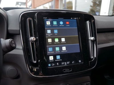 Volvo XC40 B3 automatico Core (19)
