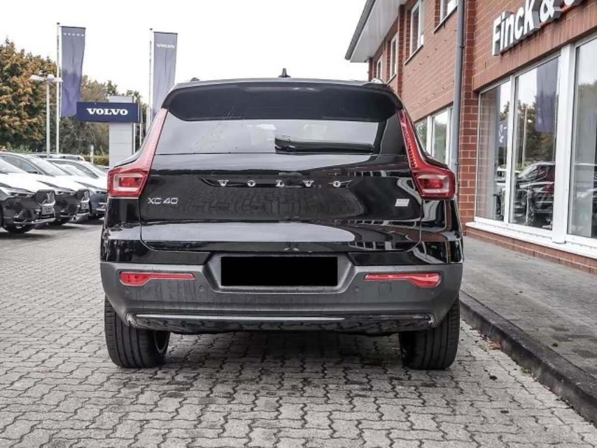 Volvo XC40 B3 automatico Core (5)