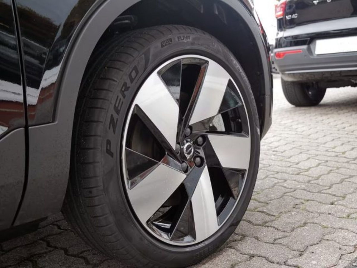 Volvo XC40 B3 automatico Core (6)