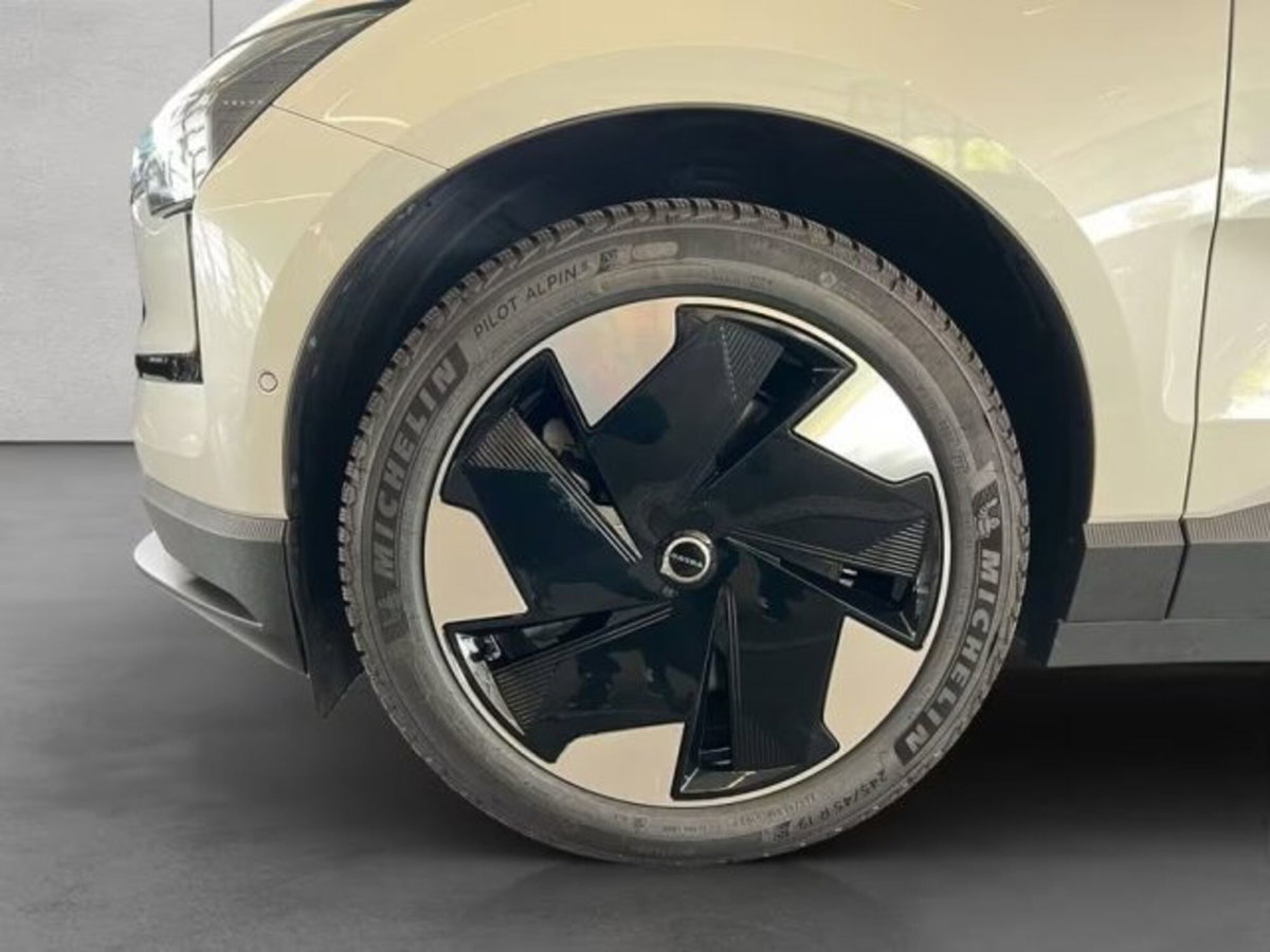 Volvo EX30 Twin Motor Performance Ultra awd (7)