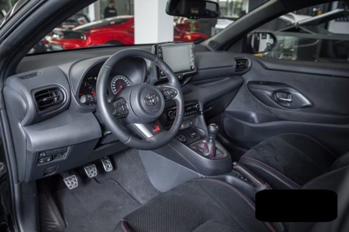 Toyota GR Yaris 1.6 Turbo 3 porte GR Yaris Circuit (8)