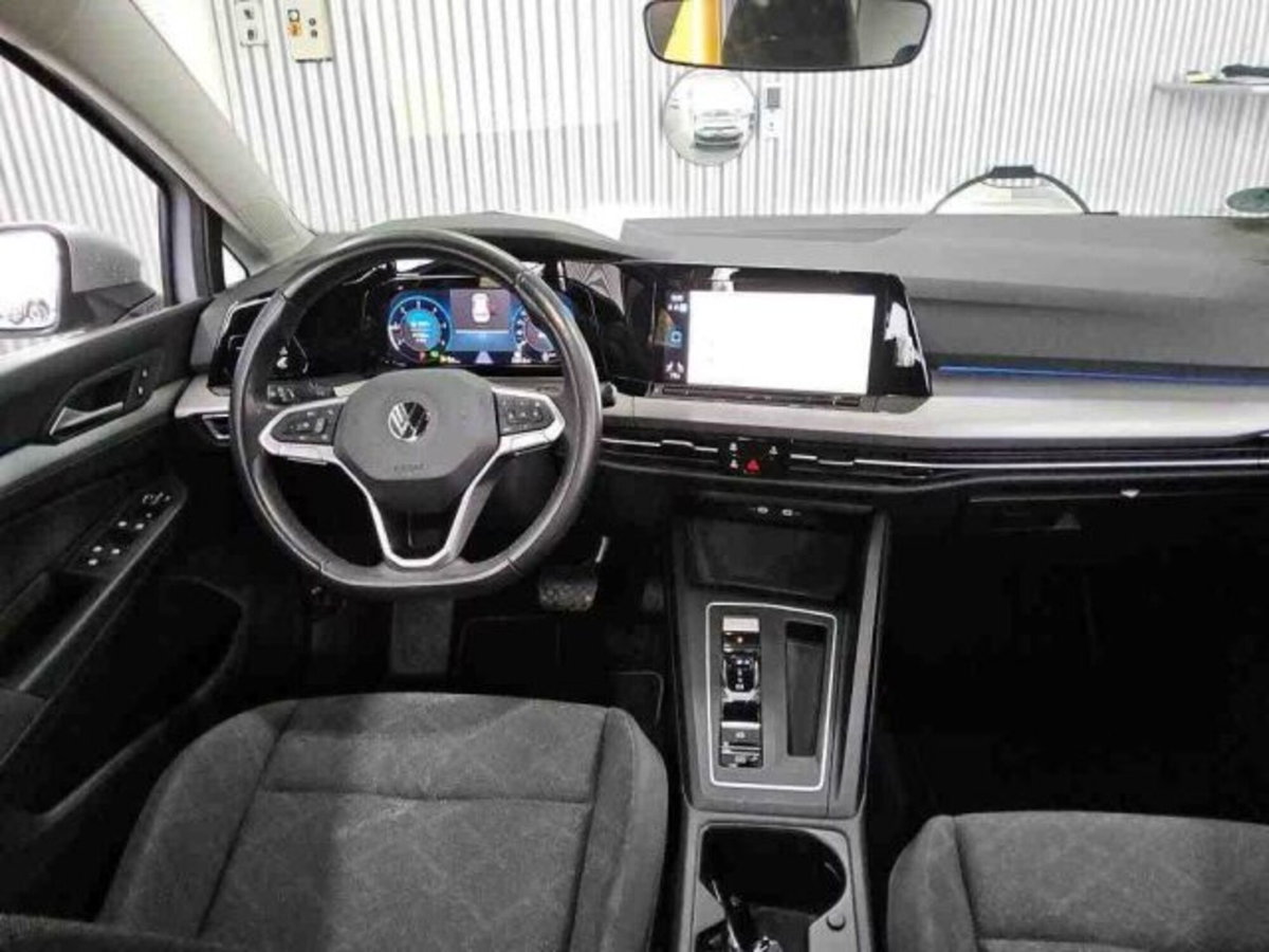Volkswagen Golf Variant 2.0 TDI SCR DSG Life (3)