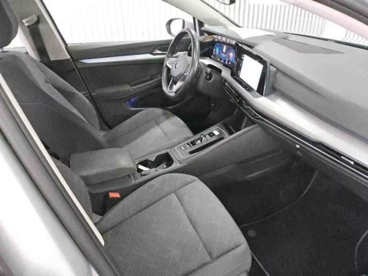 Volkswagen Golf Variant 2.0 TDI SCR DSG Life (4)