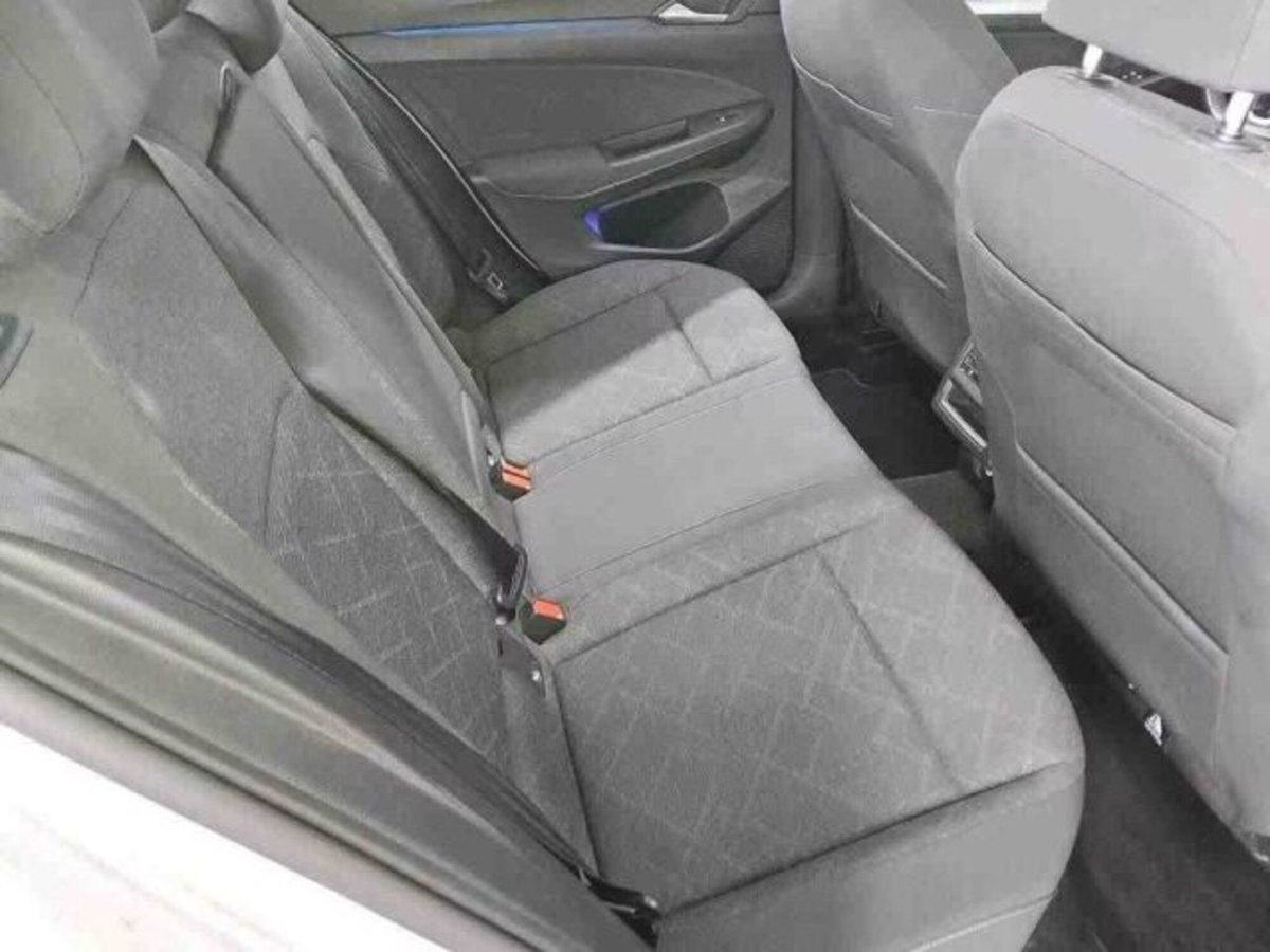 Volkswagen Golf Variant 2.0 TDI SCR DSG Life (5)