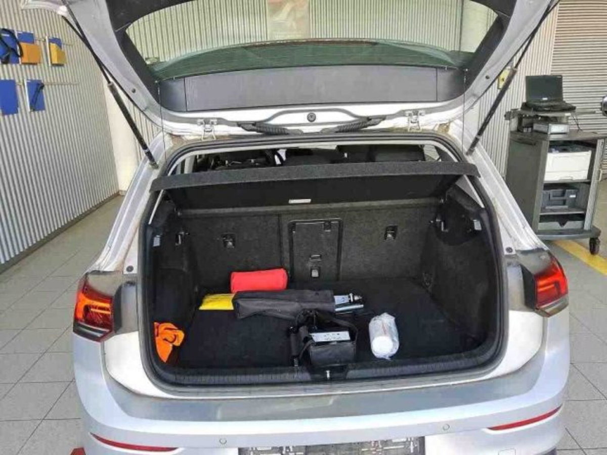 Volkswagen Golf Variant 2.0 TDI SCR DSG Life (6)