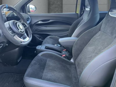 Abarth 500e Cabrio 42 kWh Turismo (6)