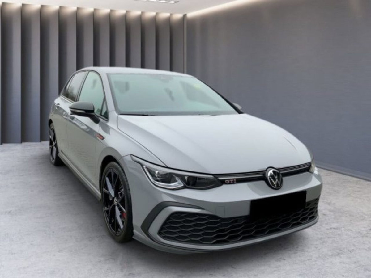 Volkswagen Golf 2.0 tsi GTI MT Ultimate 245cv (6)