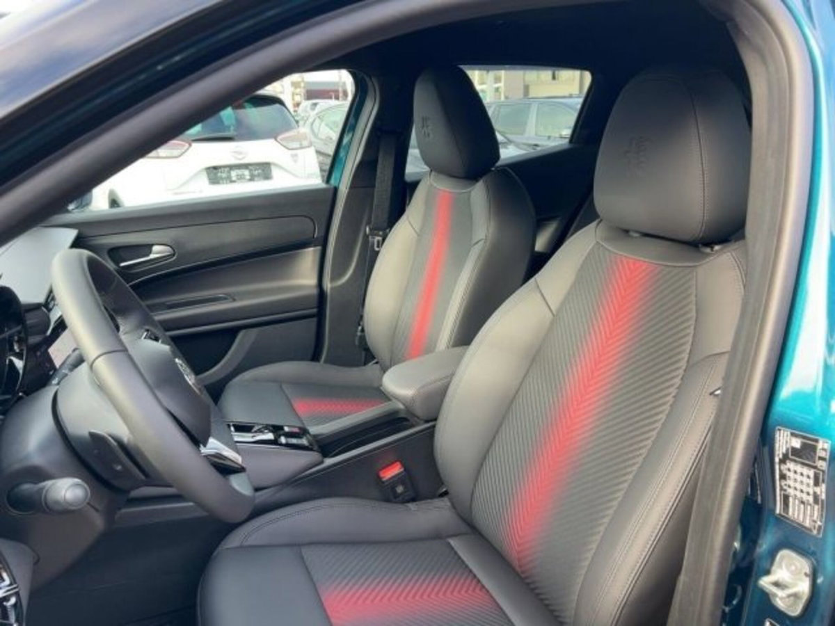 Alfa Romeo Junior elettrica Speciale 156cv (11)