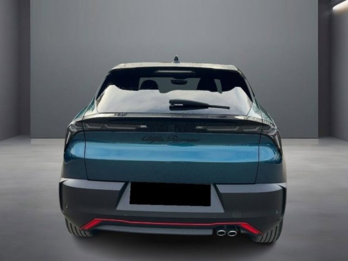 Alfa Romeo Junior elettrica Speciale 156cv (4)