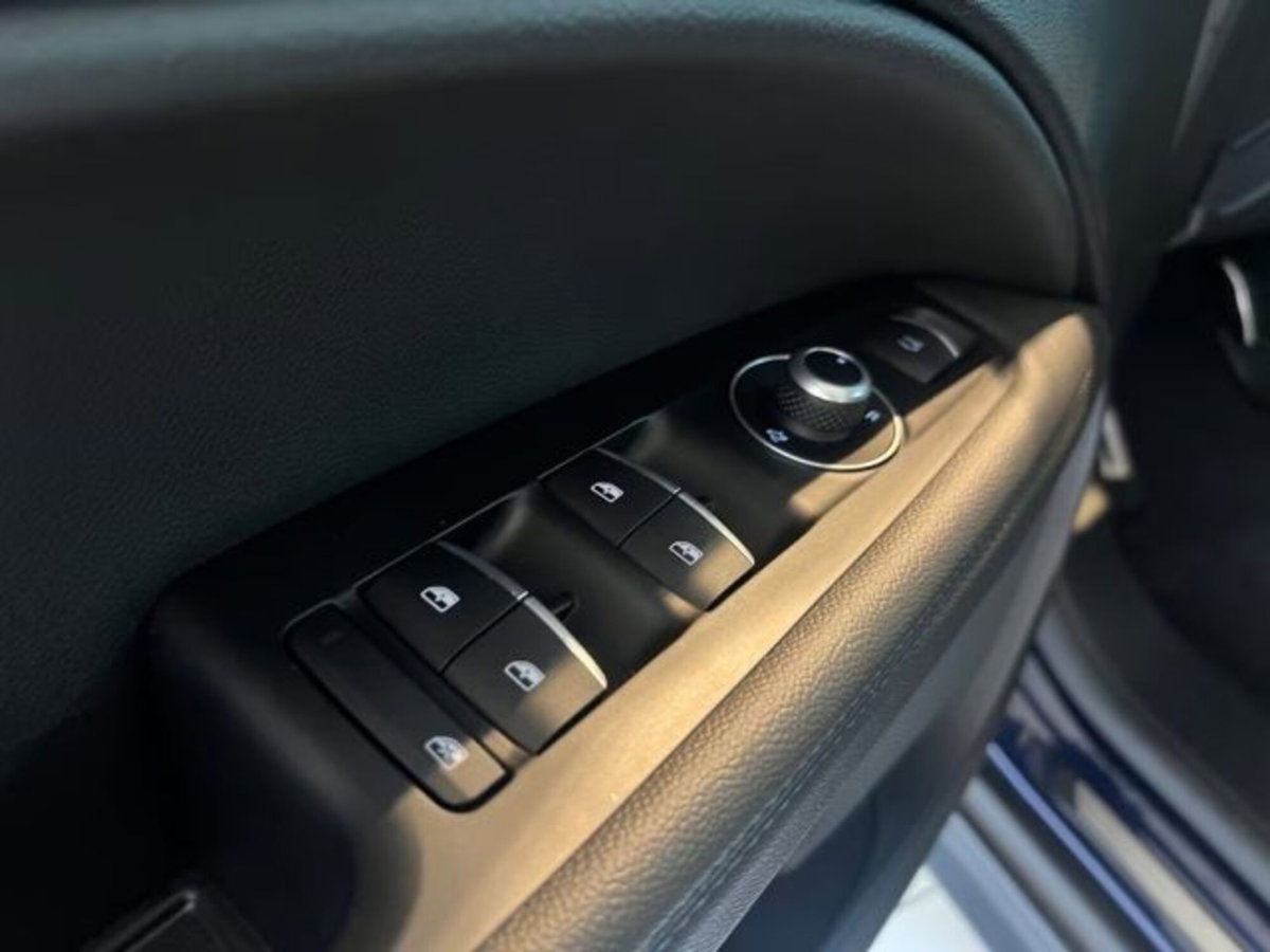 Alfa Romeo Stelvio Stelvio 2.0 Turbo 200 CV AT8 Q4 Super Business (10)