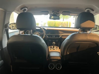 Alfa Romeo Stelvio Stelvio 2.0 Turbo 200 CV AT8 Q4 Super Business (17)