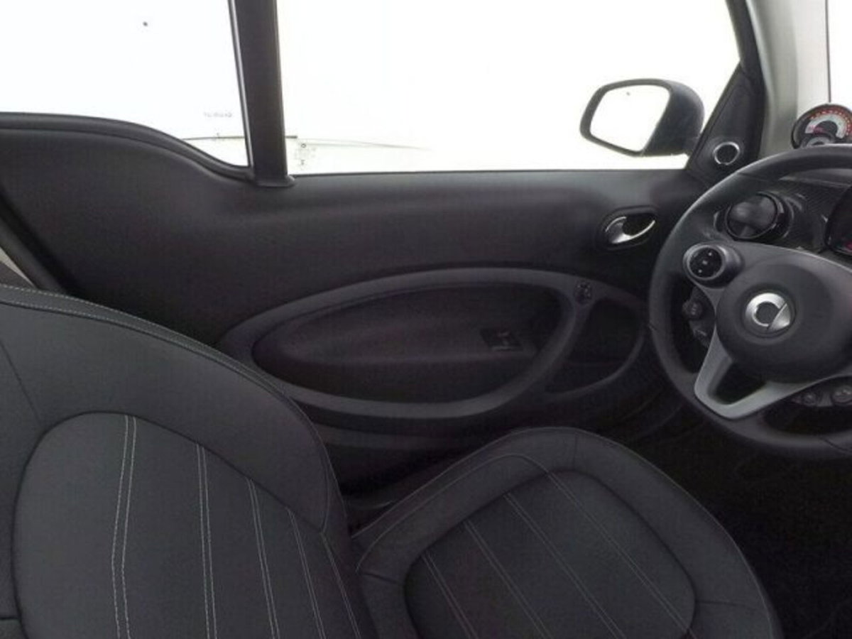 smart Fortwo EQ Prime Nightsky (8)