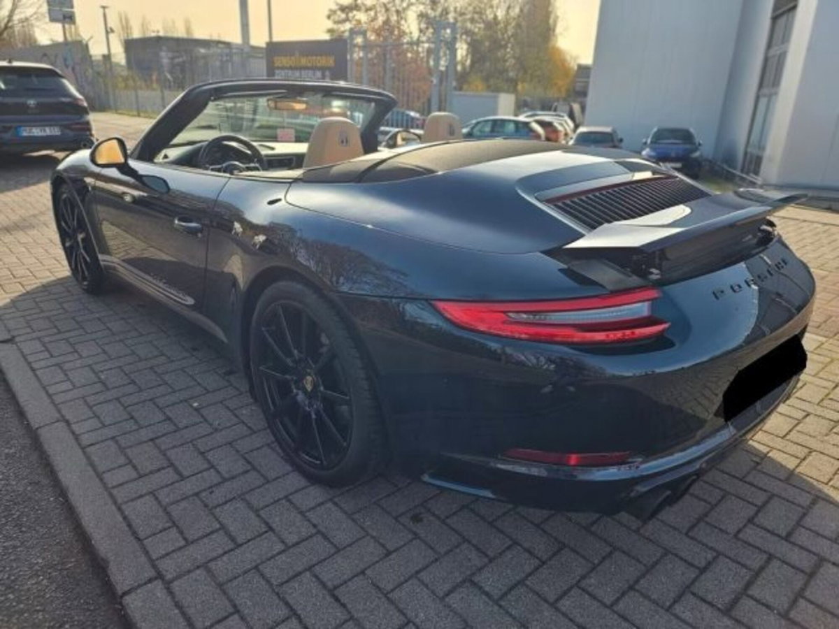 Porsche 911 Cabrio 3.0 Carrera (11)