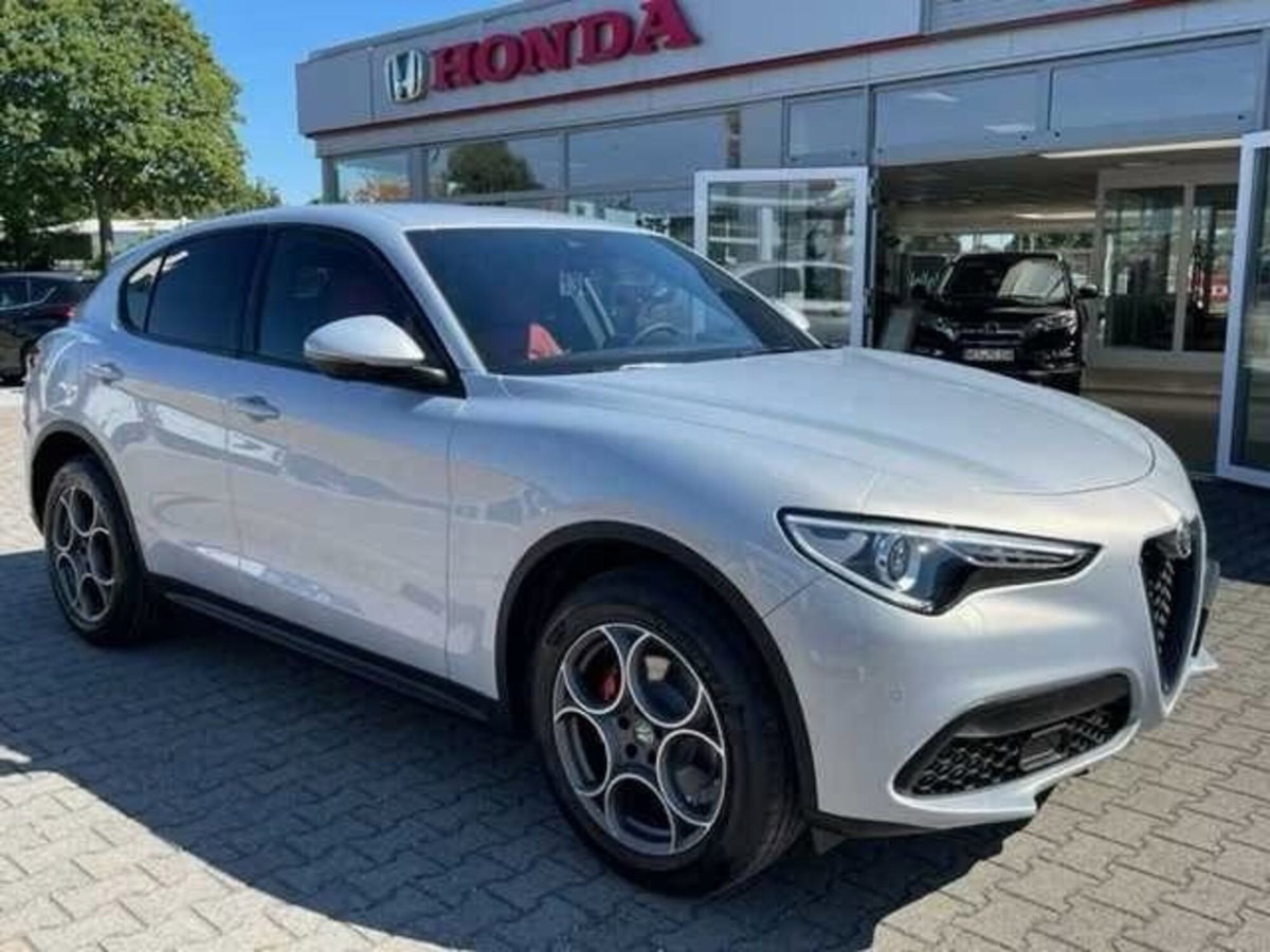 Alfa Romeo Stelvio Stelvio 2.0 Turbo 200 CV AT8 Q4 Sprint (2)