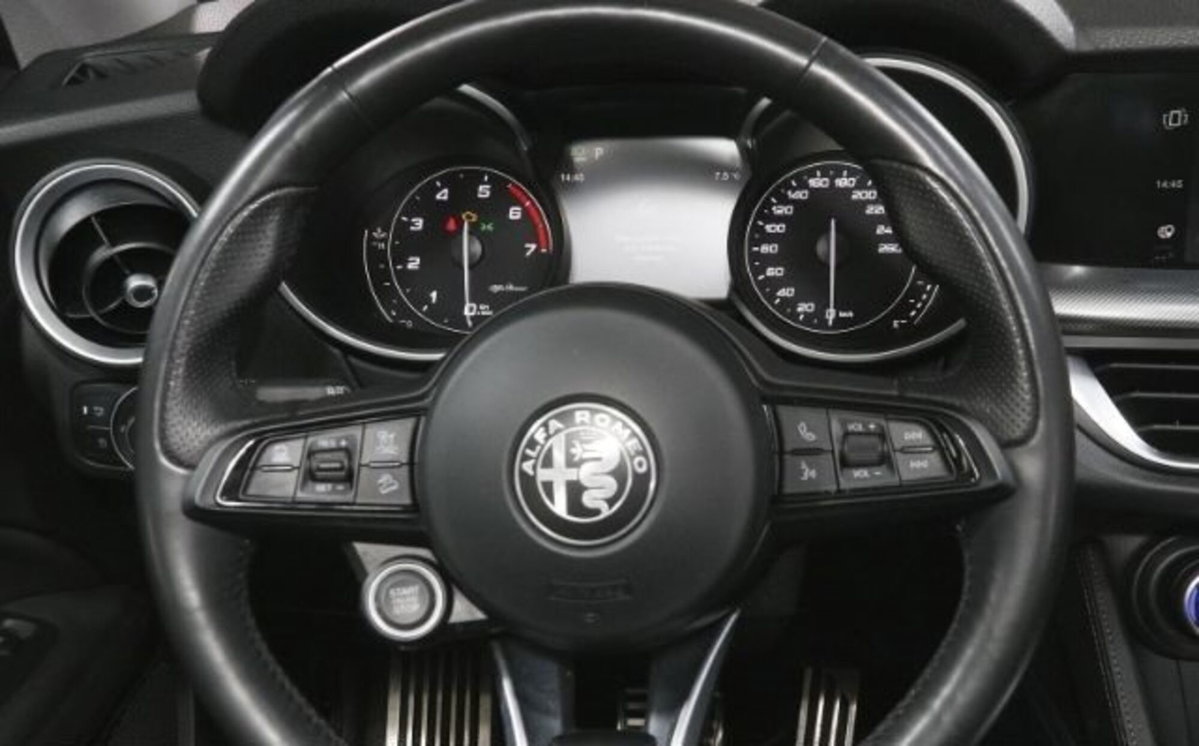 Alfa Romeo Stelvio Stelvio 2.0 Turbo 200 CV AT8 Q4 Sprint (13)