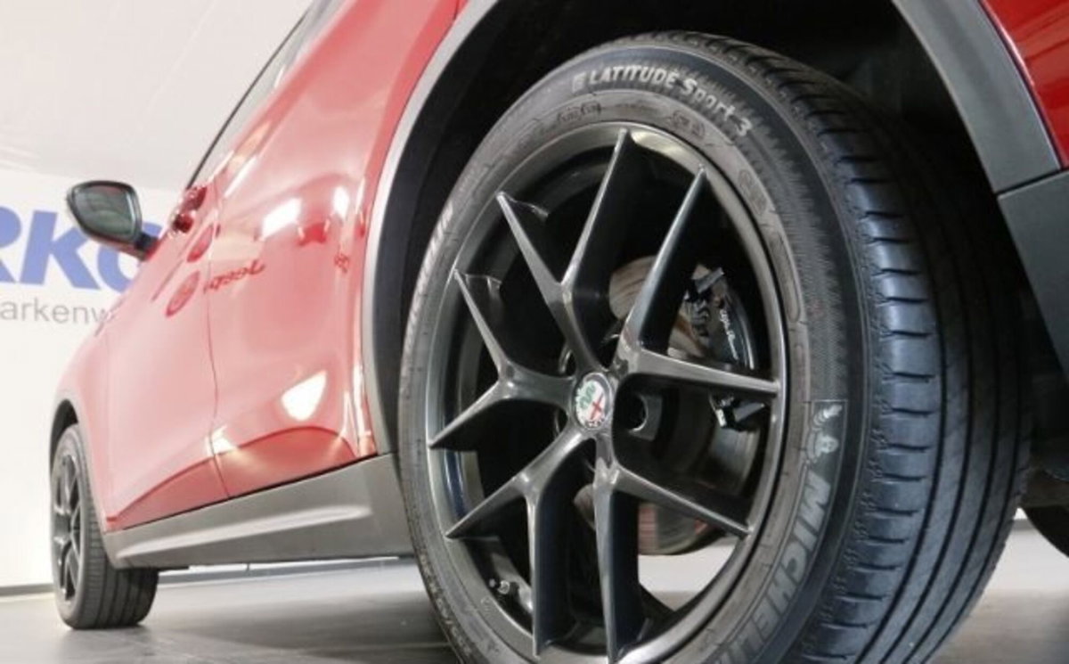 Alfa Romeo Stelvio Stelvio 2.0 Turbo 200 CV AT8 Q4 Sprint (16)