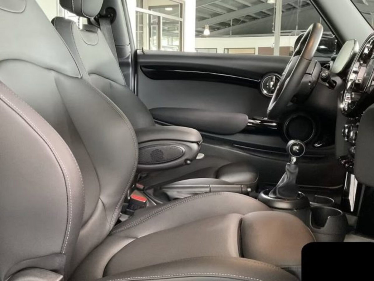 MINI Mini 1.5 Cooper Resolute (10)