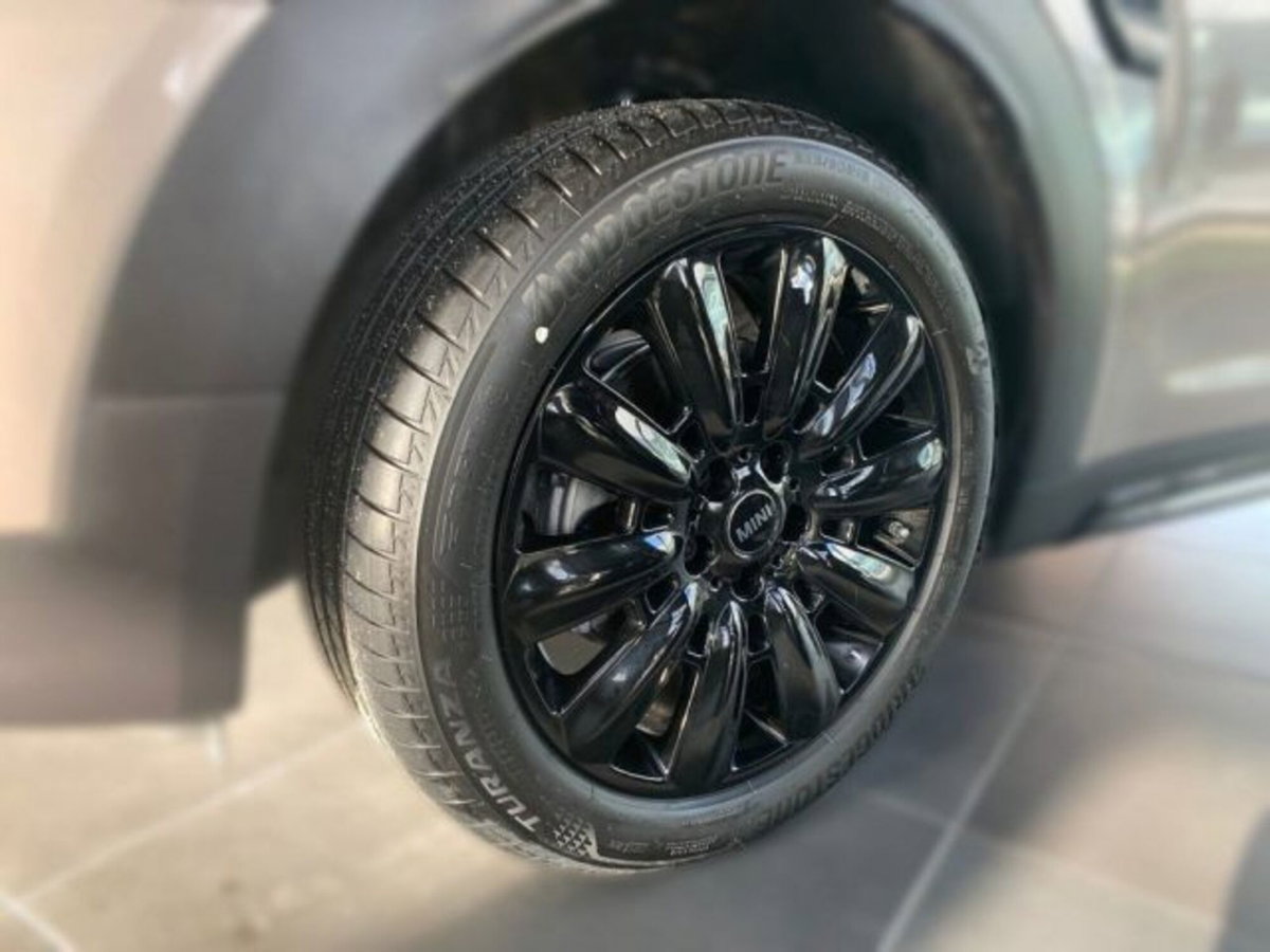MINI Mini Countryman 2.0 Cooper D Essential Countryman (4)