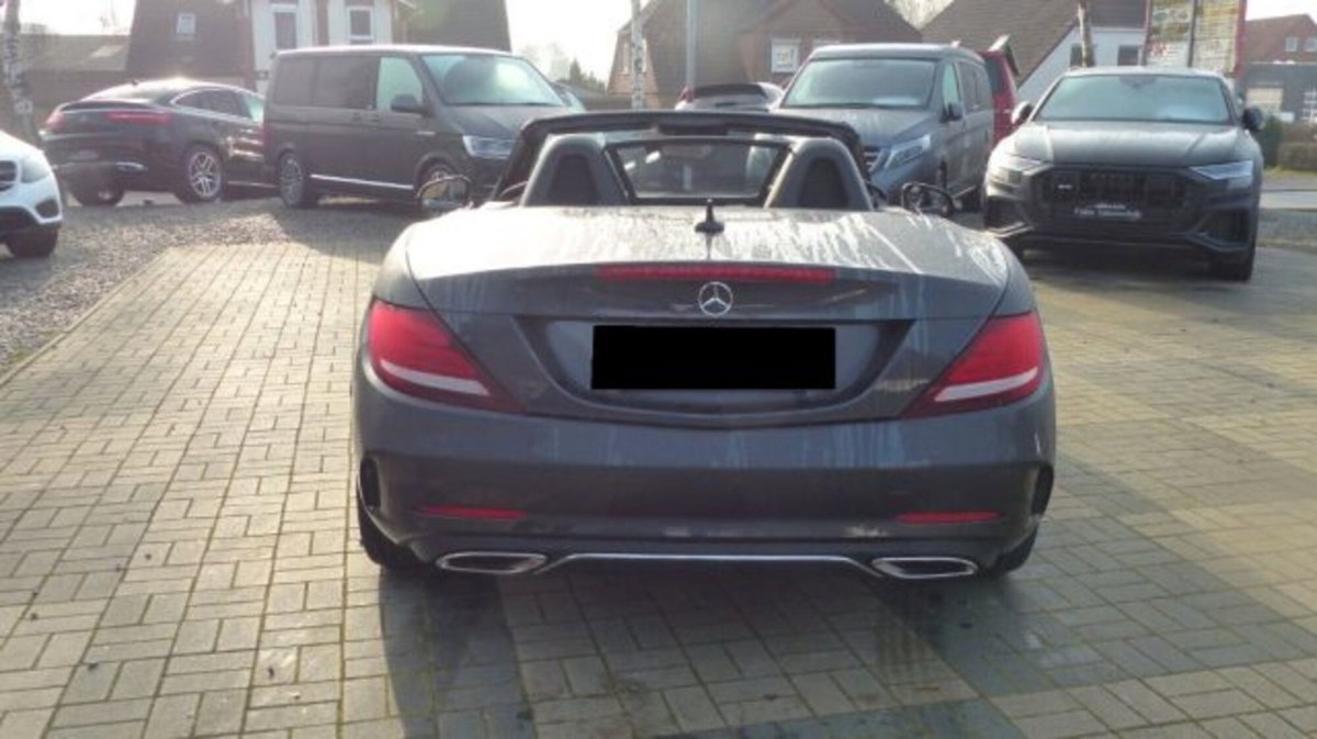 Mercedes-Benz SLC 200 AMG line (4)
