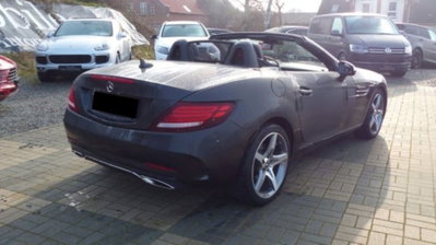 Mercedes-Benz SLC 200 AMG line (5)