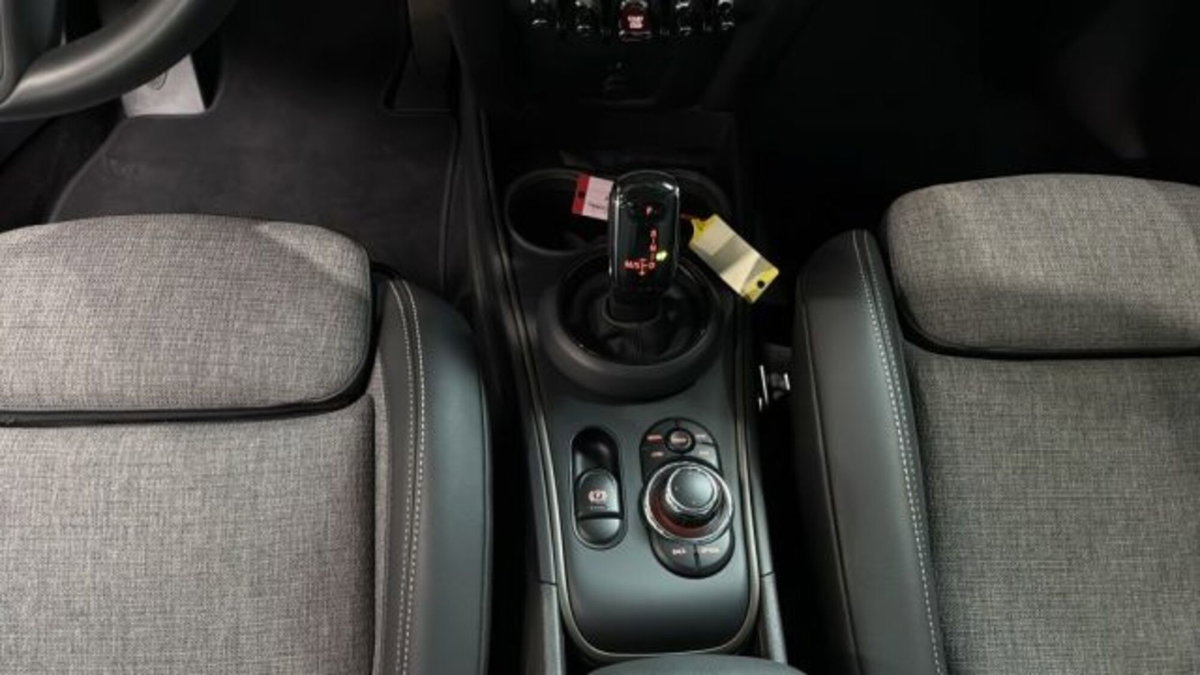 MINI Mini Countryman 2.0 Cooper D Essential Countryman (12)