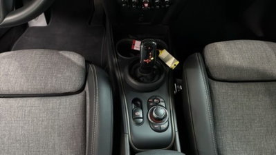 MINI Mini Countryman 2.0 Cooper D Essential Countryman (12)