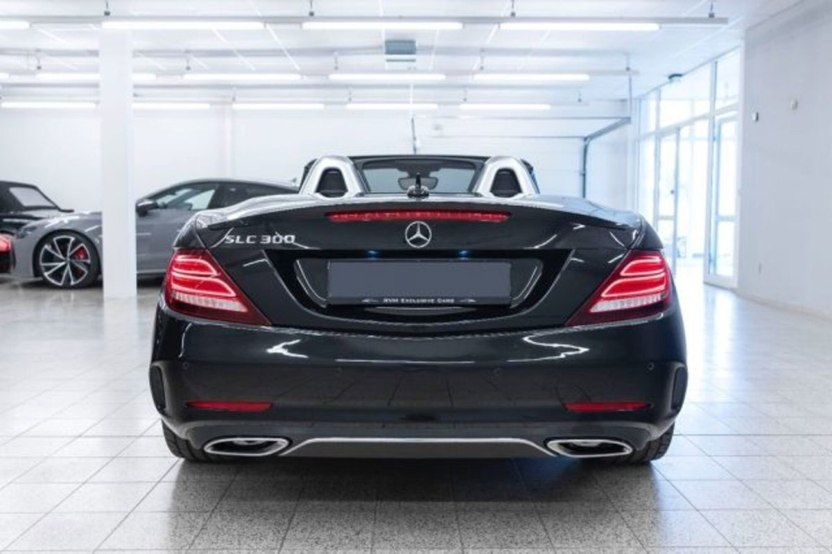 Mercedes-Benz SLC 300 AMG line (10)