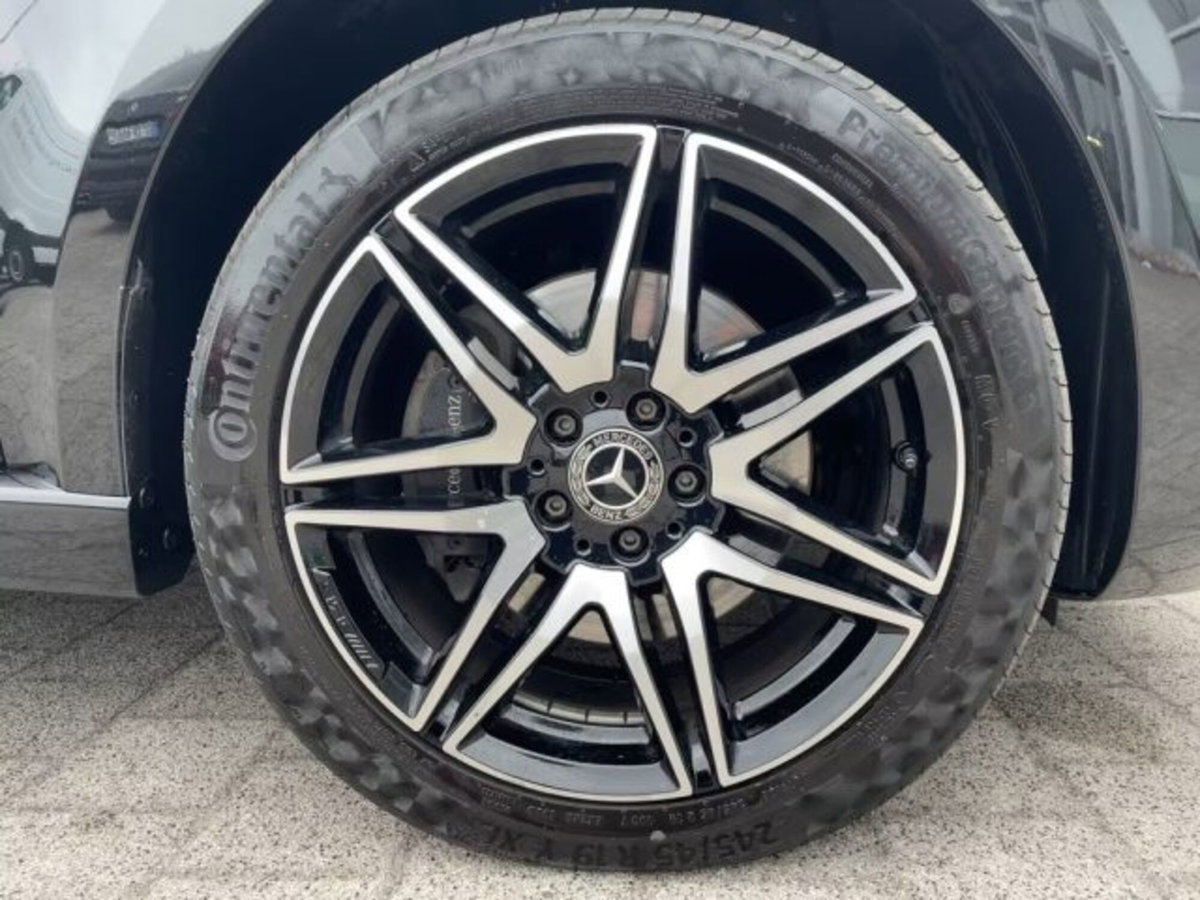 Mercedes-Benz Classe V Long 300 d Exclusive auto (9)
