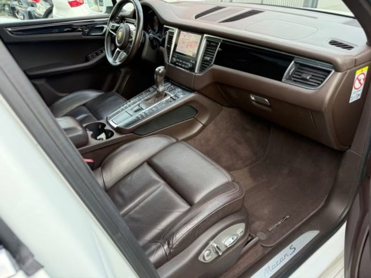 Porsche Macan S (19)