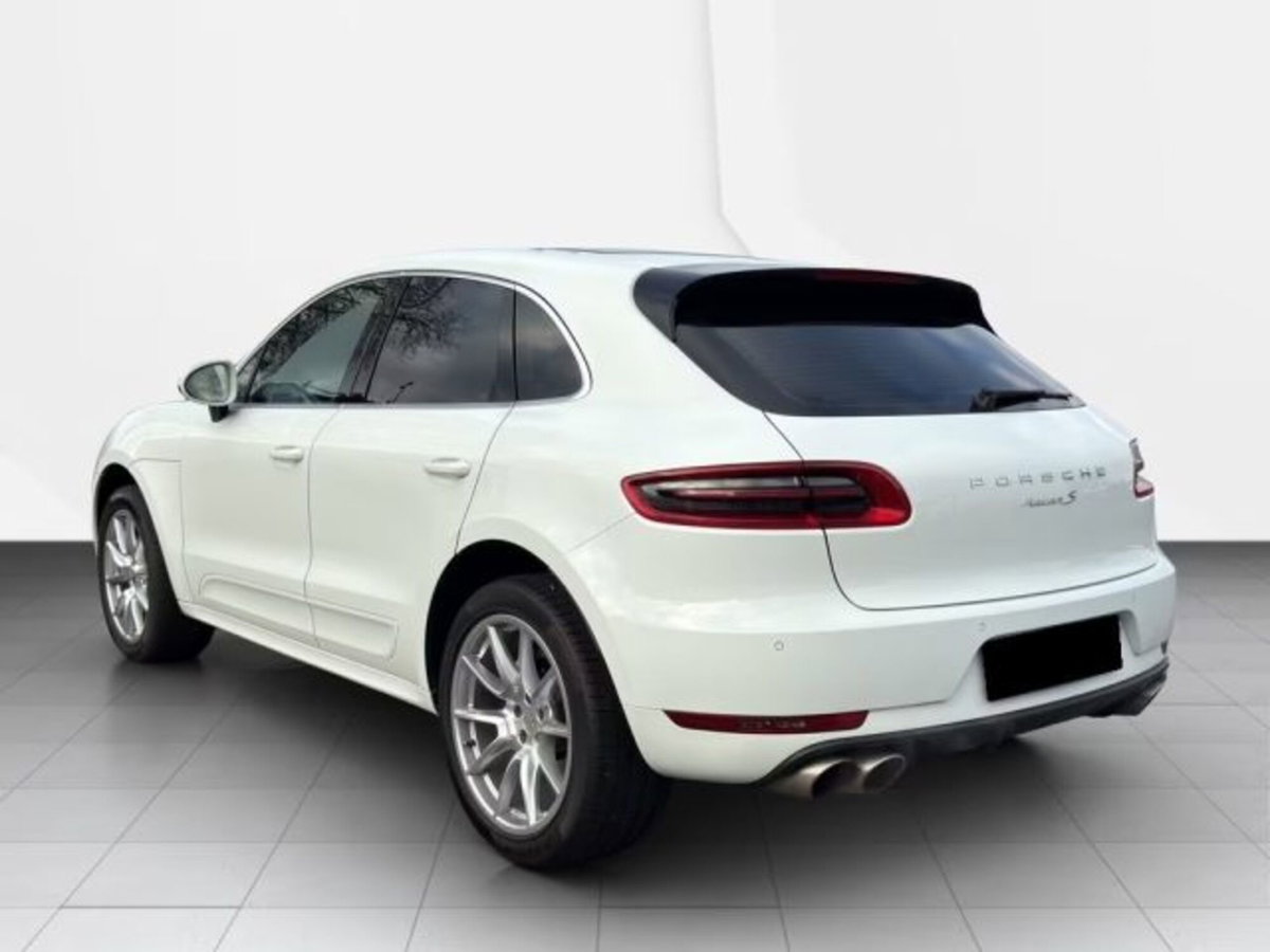 Porsche Macan S (3)