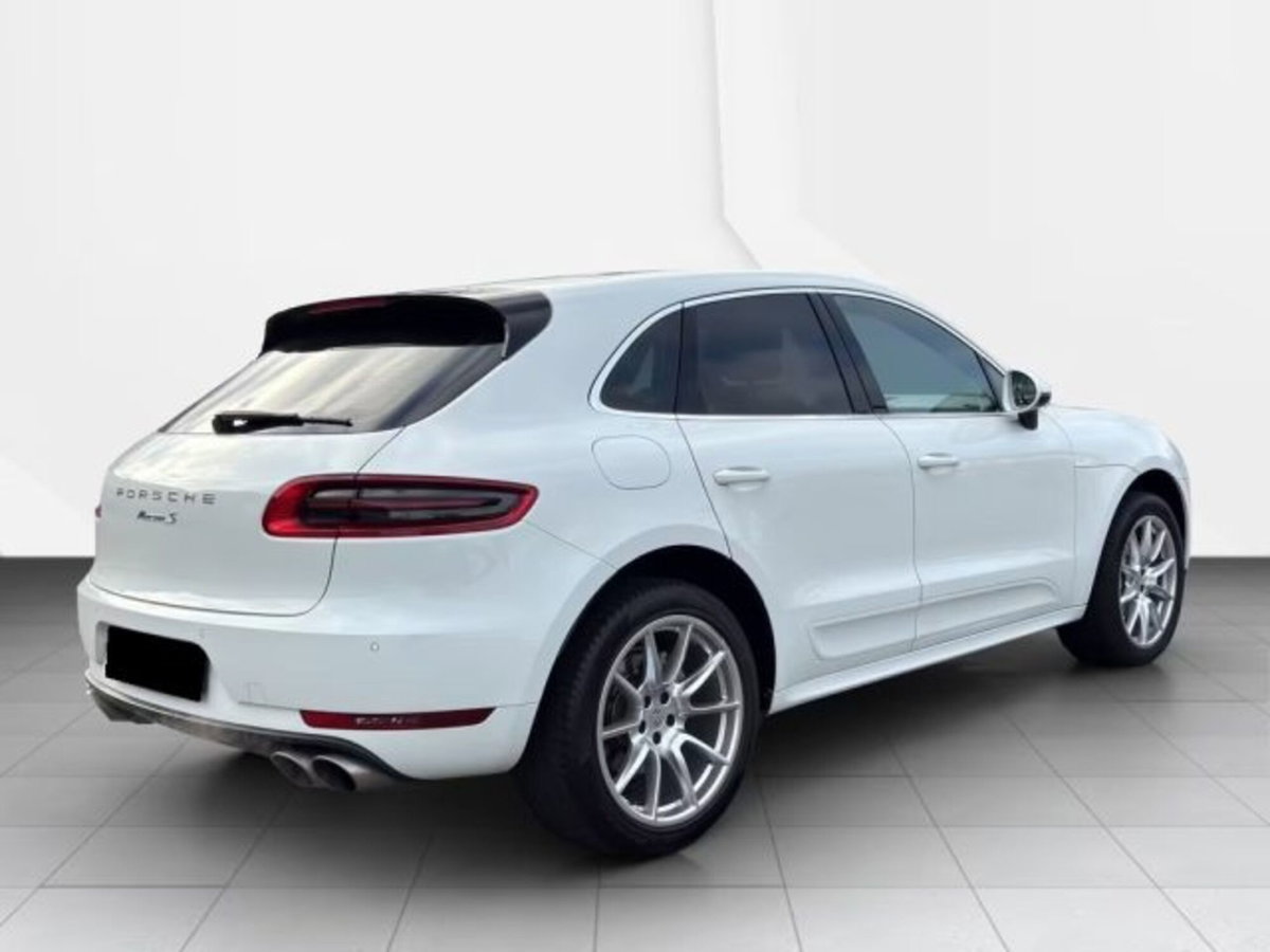 Porsche Macan S (5)