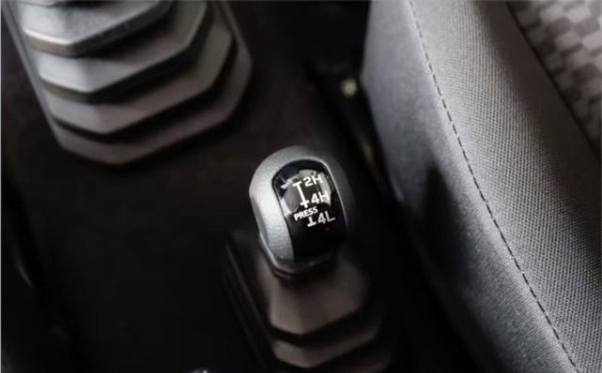 Suzuki Jimny 1.5 5MT Top (8)