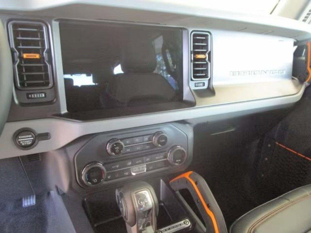 Ford Bronco 2.7 ecoboost V6 Badlands 4x4 335cv auto (10)