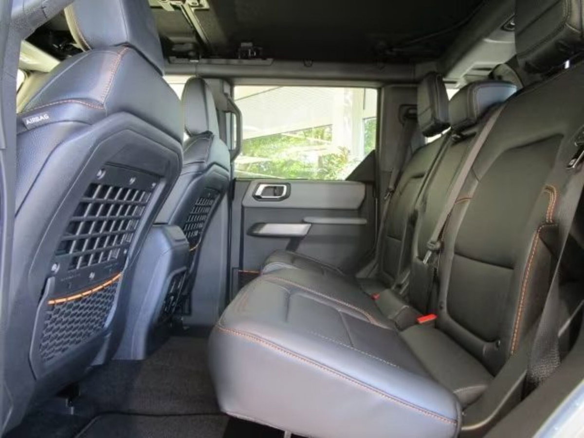 Ford Bronco 2.7 ecoboost V6 Badlands 4x4 335cv auto (12)