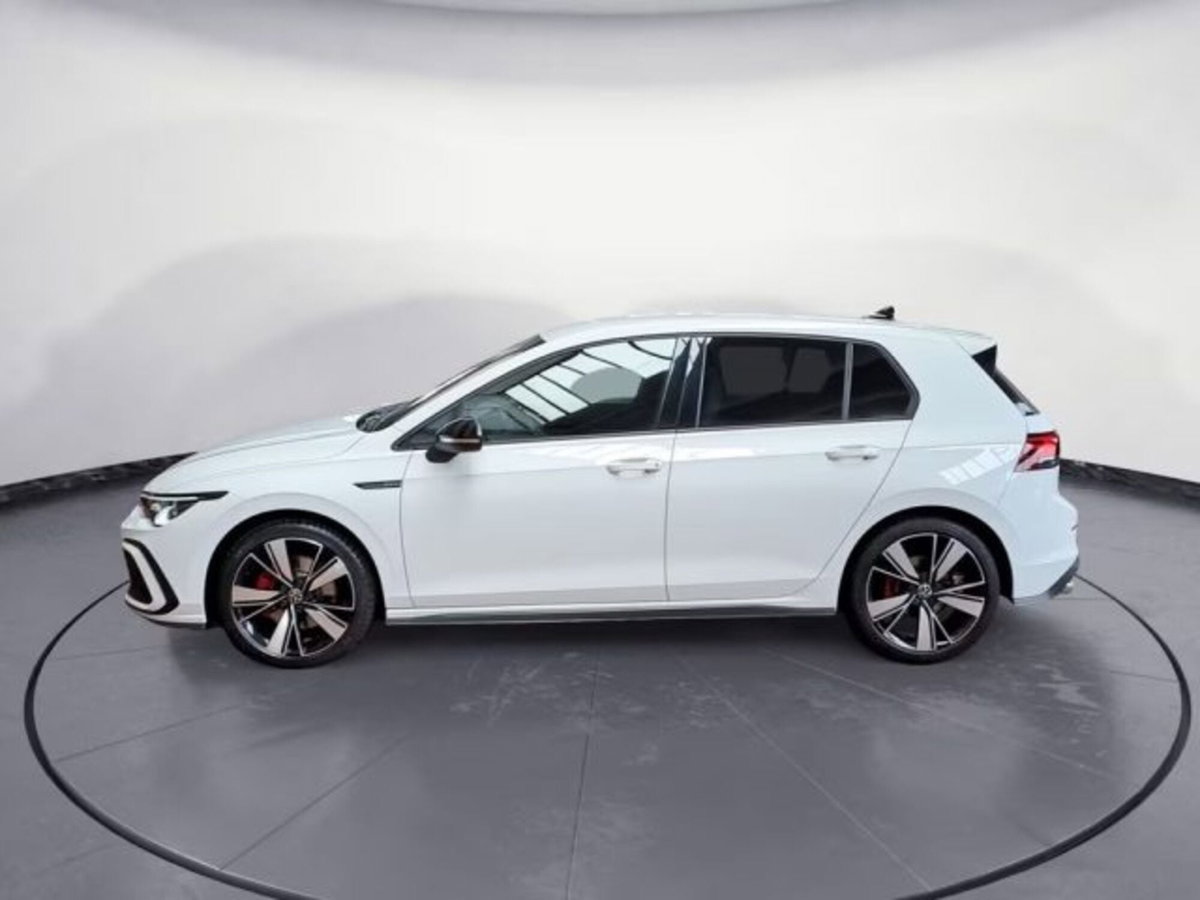 Volkswagen Golf 2.0 TDI GTD DSG (2)