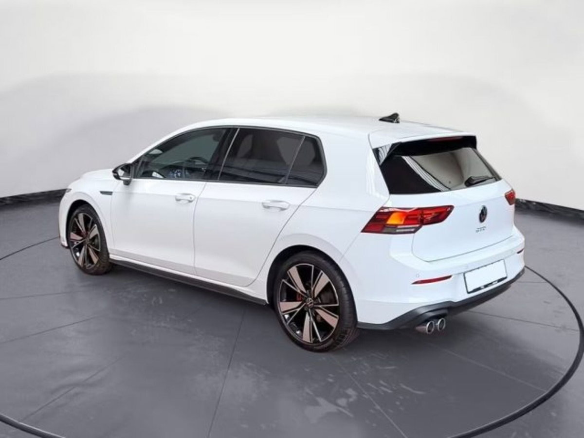 Volkswagen Golf 2.0 TDI GTD DSG (3)