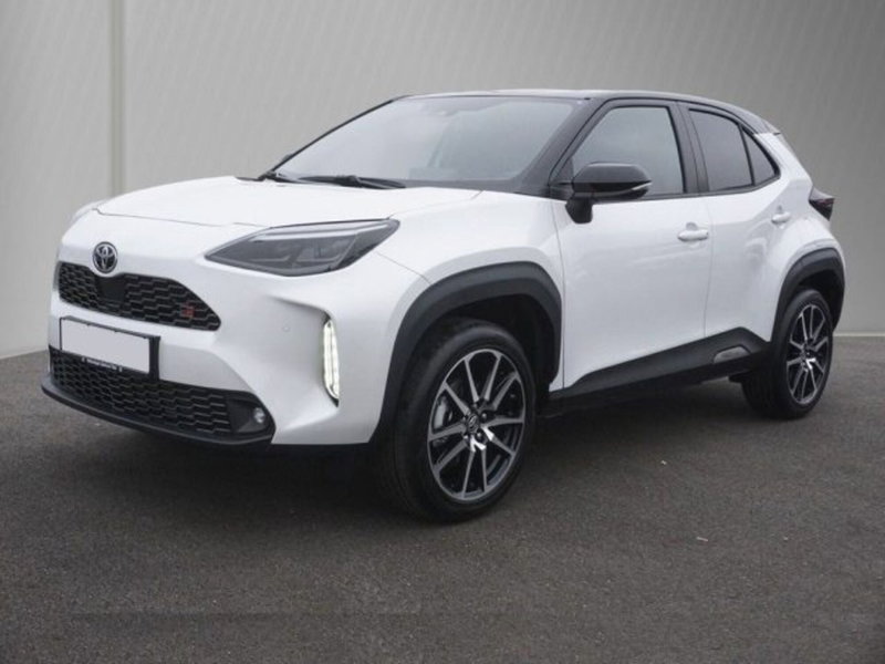 Toyota Yaris Cross 1.5h GR Sport Black Sky fwd 116cv e-cvt