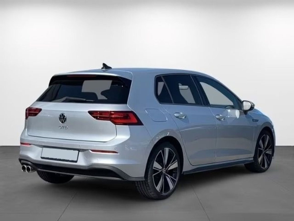 Volkswagen Golf 2.0 TDI GTD DSG (3)