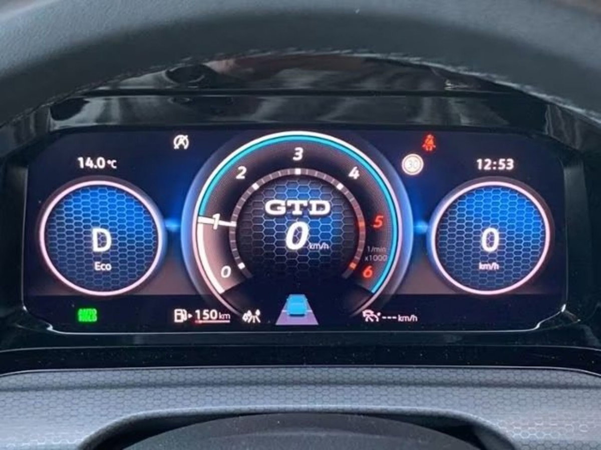 Volkswagen Golf 2.0 TDI GTD DSG (8)