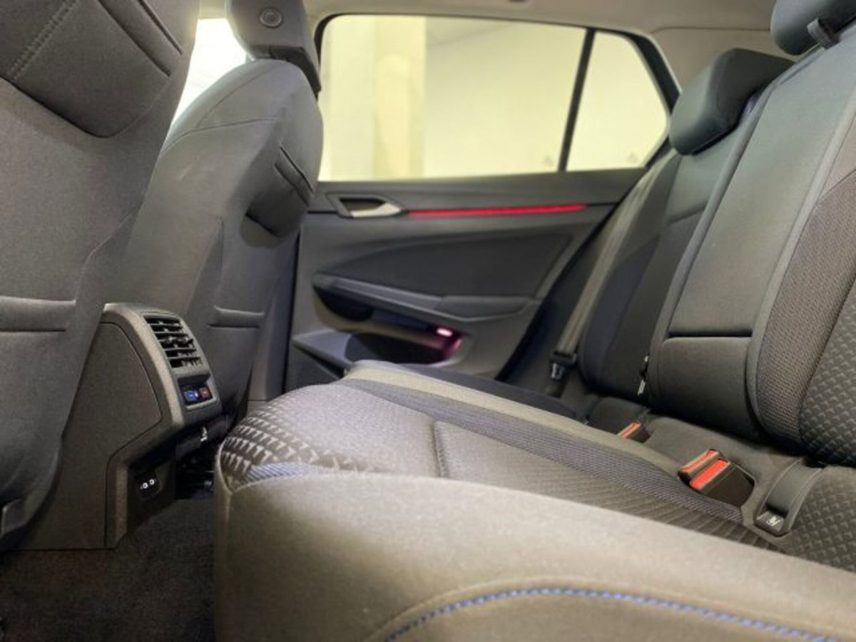 Volkswagen Golf 2.0 TDI SCR Life (16)