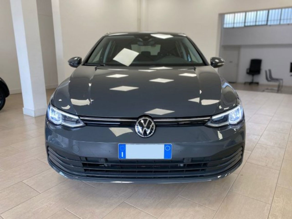 Volkswagen Golf 2.0 TDI SCR Life (2)