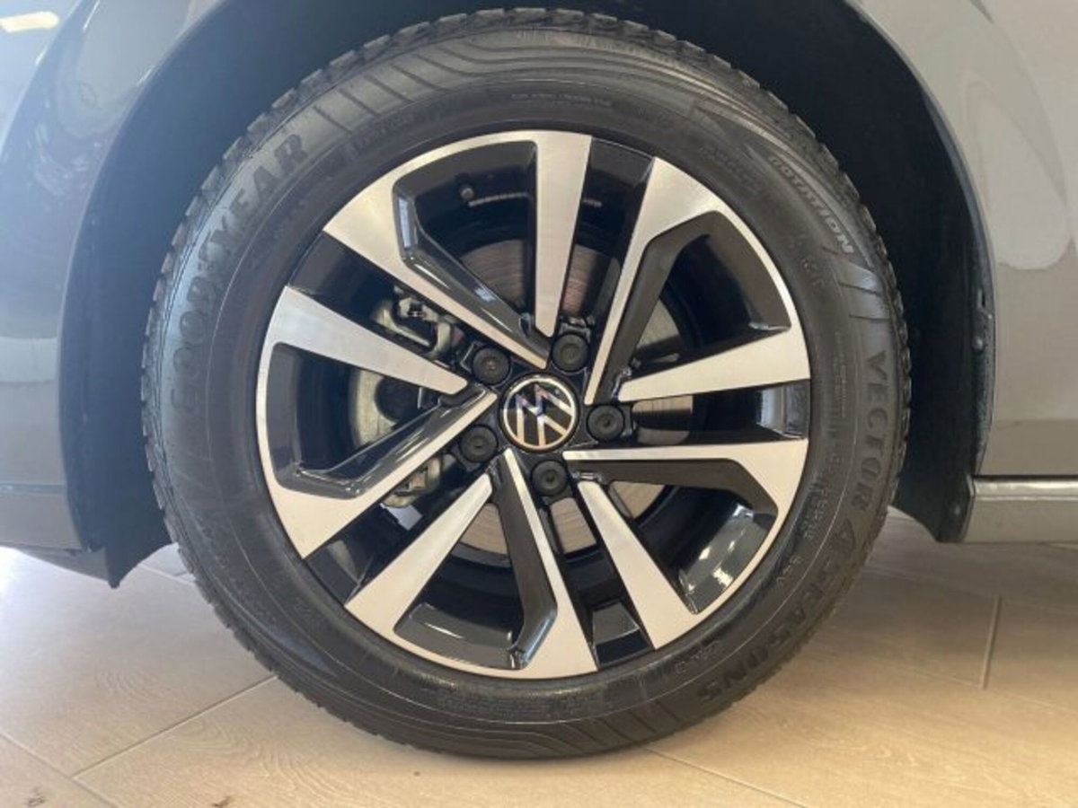 Volkswagen Golf 2.0 TDI SCR Life (7)
