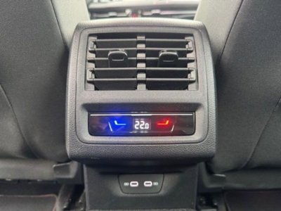 Volkswagen Golf 2.0 TSI GTI DSG (13)