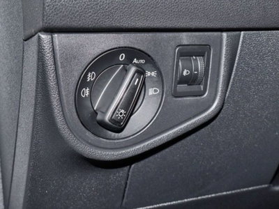 Volkswagen Polo 1.0 tsi R-Line 95cv (11)