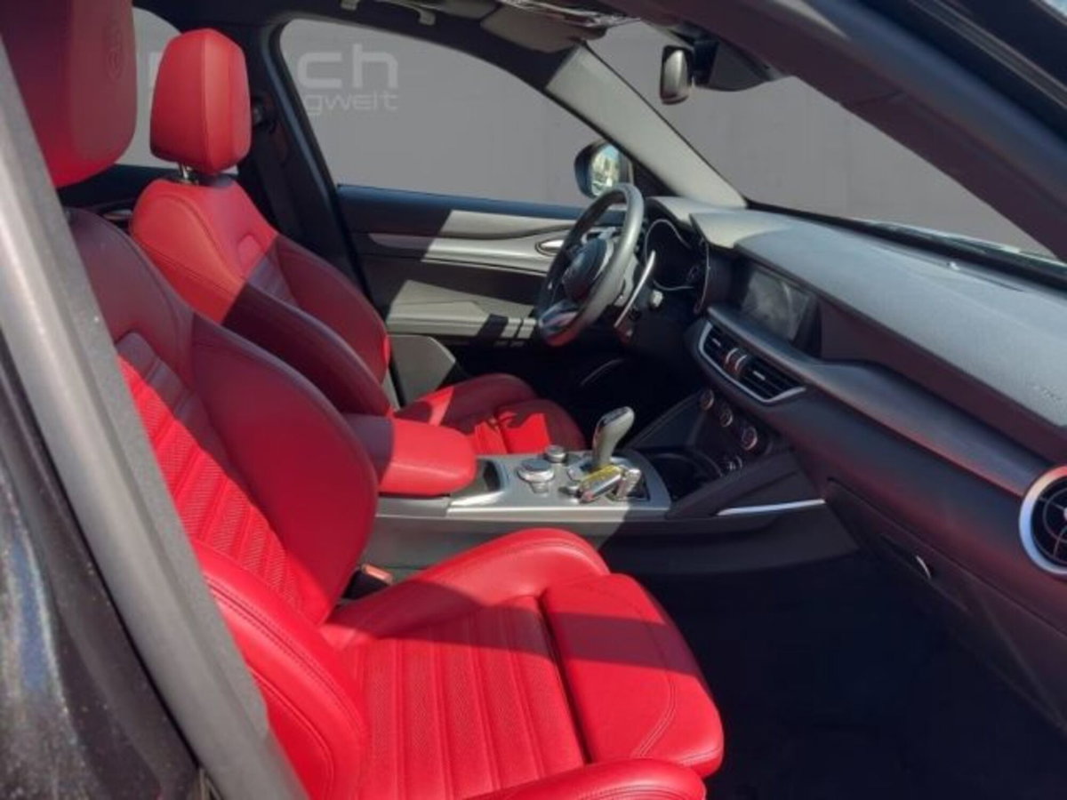 Alfa Romeo Stelvio Stelvio 2.0 Turbo 200 CV AT8 Q4 Sprint (11)