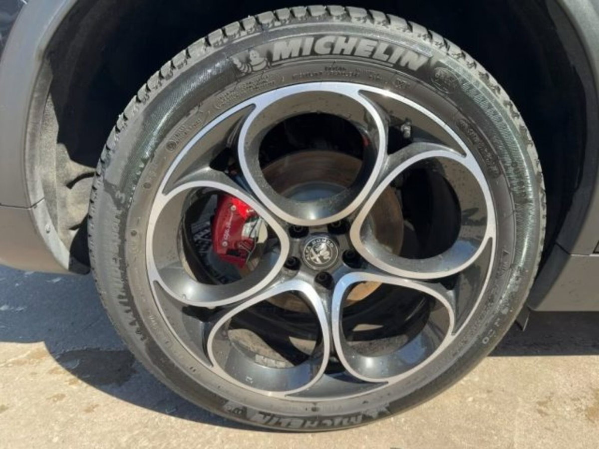 Alfa Romeo Stelvio Stelvio 2.0 Turbo 200 CV AT8 Q4 Sprint (7)