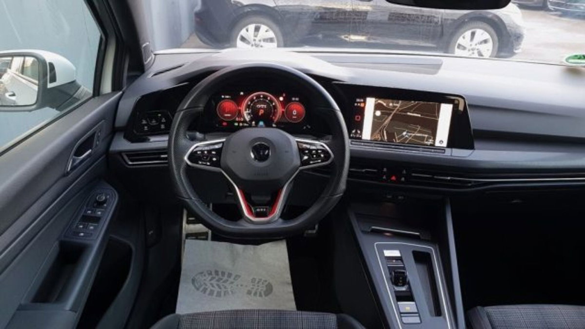 Volkswagen Golf 2.0 tsi GTI MT Ultimate 245cv (6)
