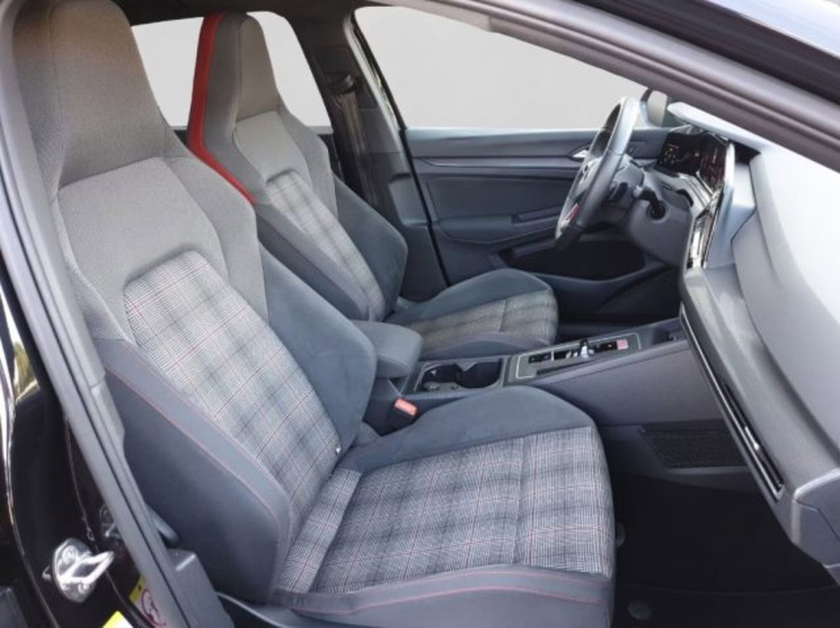 Volkswagen Golf 2.0 tsi GTI MT Ultimate 245cv (12)