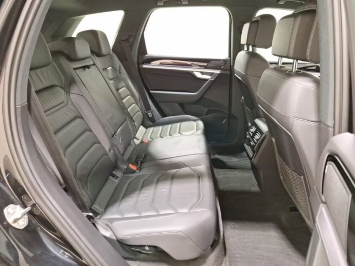 Volkswagen Touareg 3.0 V6 TDI SCR (12)